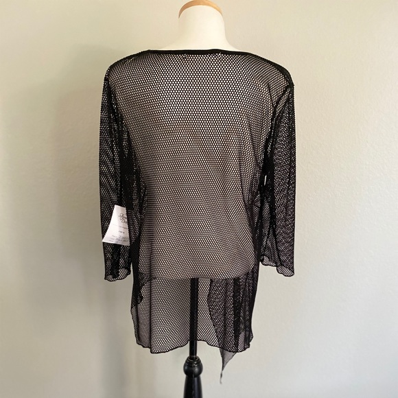 Mesh/netted Asymmetrical Coverup Size Medium - Picture 6 of 6